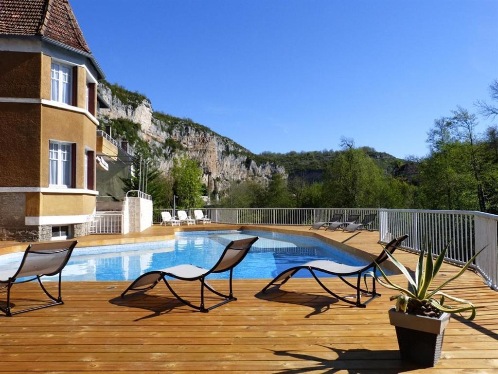 Hotel Restaurant Des Grottes Du Pech Merle Cabrerets Eksteriør bilde