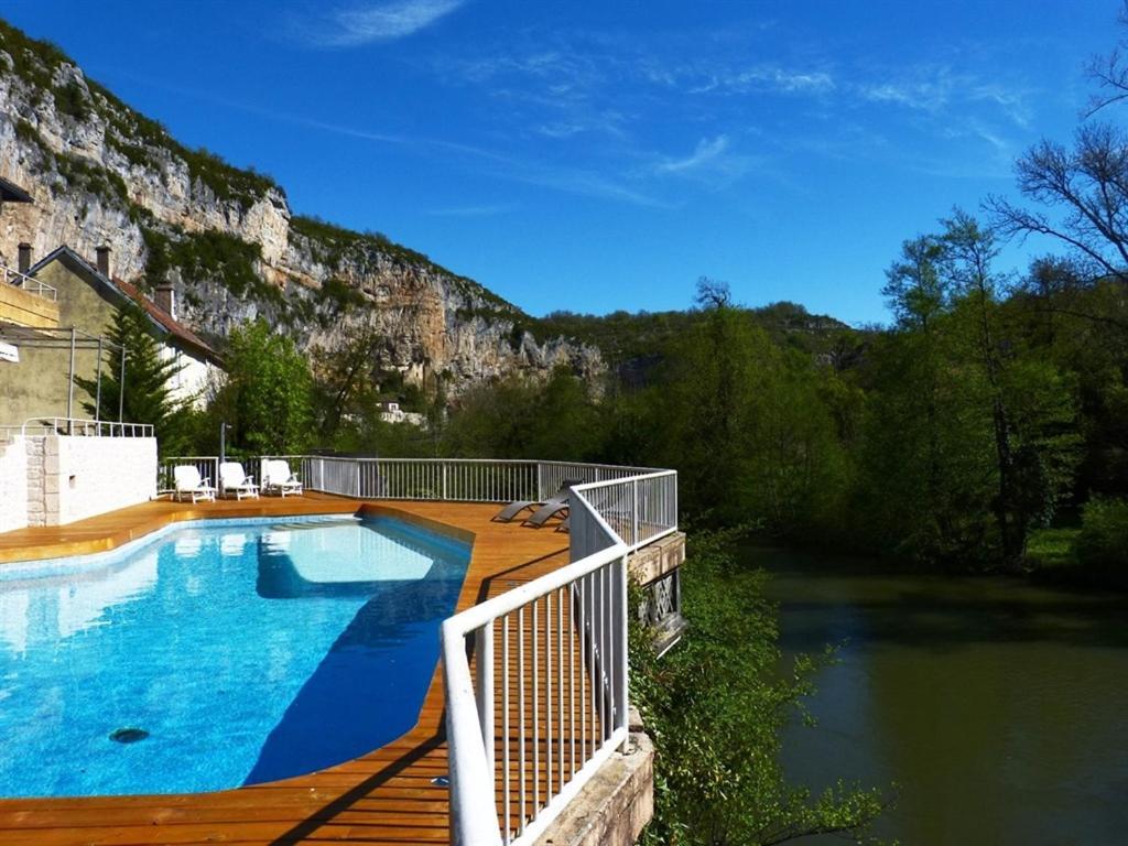 Hotel Restaurant Des Grottes Du Pech Merle Cabrerets Eksteriør bilde